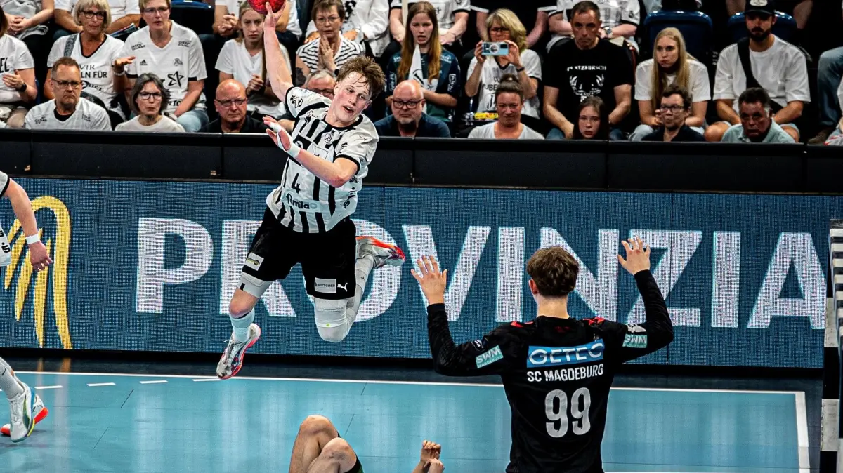 Claudius Beuthner beim Wurf auf das gegnerische Tor im vergangenen Final-Hinspiel gegen Magdeburg.