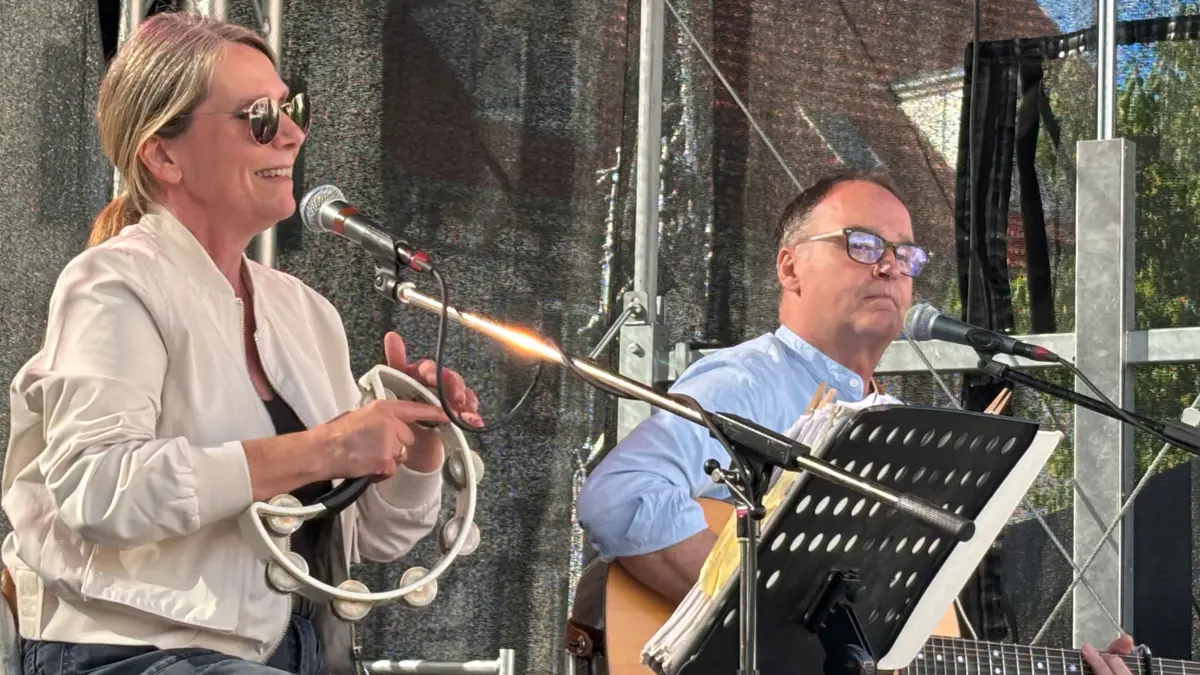Bekannte Hits von früher und heute gab es bei Markt Nummer 2 von "Together Again".