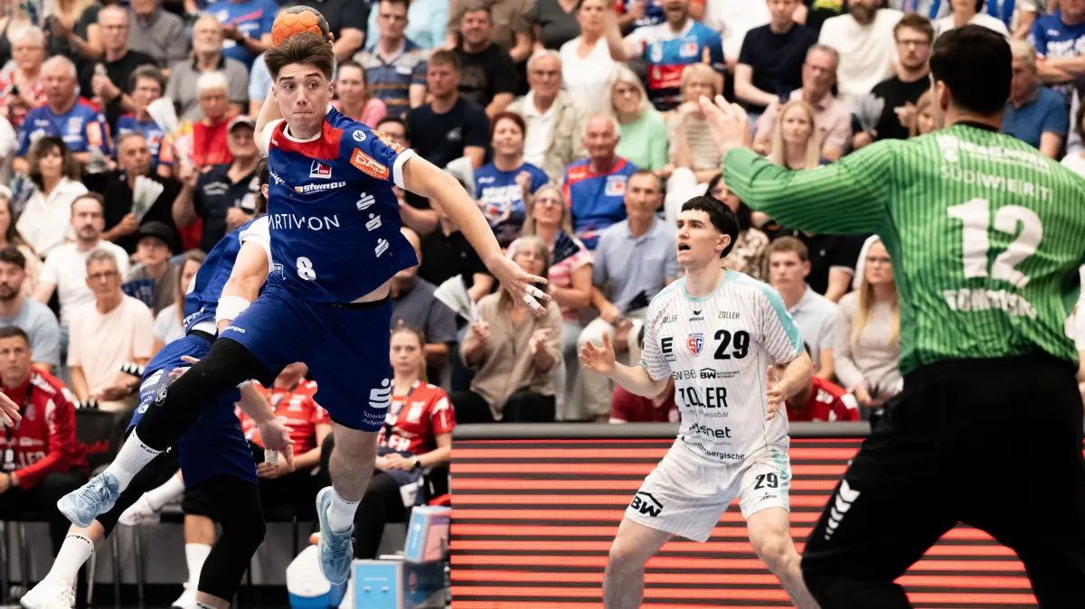 HBW Balingen Weilstetten vs. SG BBM Bietigheim, Handball, 2. Bundesliga, 34. Spieltag, Saison 2025/2026, 06.06.2026: Magnus Grupe (HBW Balingen Weilstetten, #08),
HBW Balingen Weilstetten vs. SG BBM Bietigheim, Handball, 2. Bundesliga, 34. Spieltag, Saison 2025/2026, 06.06.2026,
Eibner-Pressefoto/Andreas Ulmer