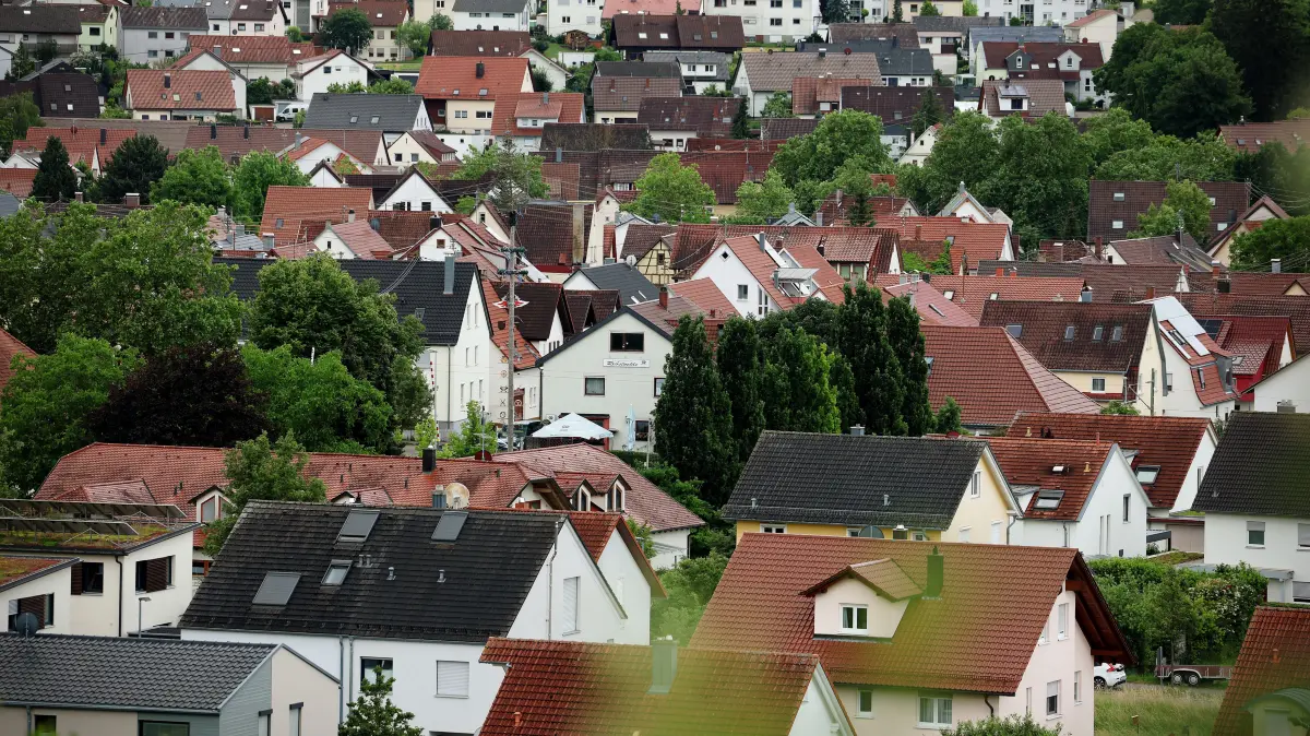 Metzingen Wohnungen Wohnen Häuser Symbolbild Gebäude