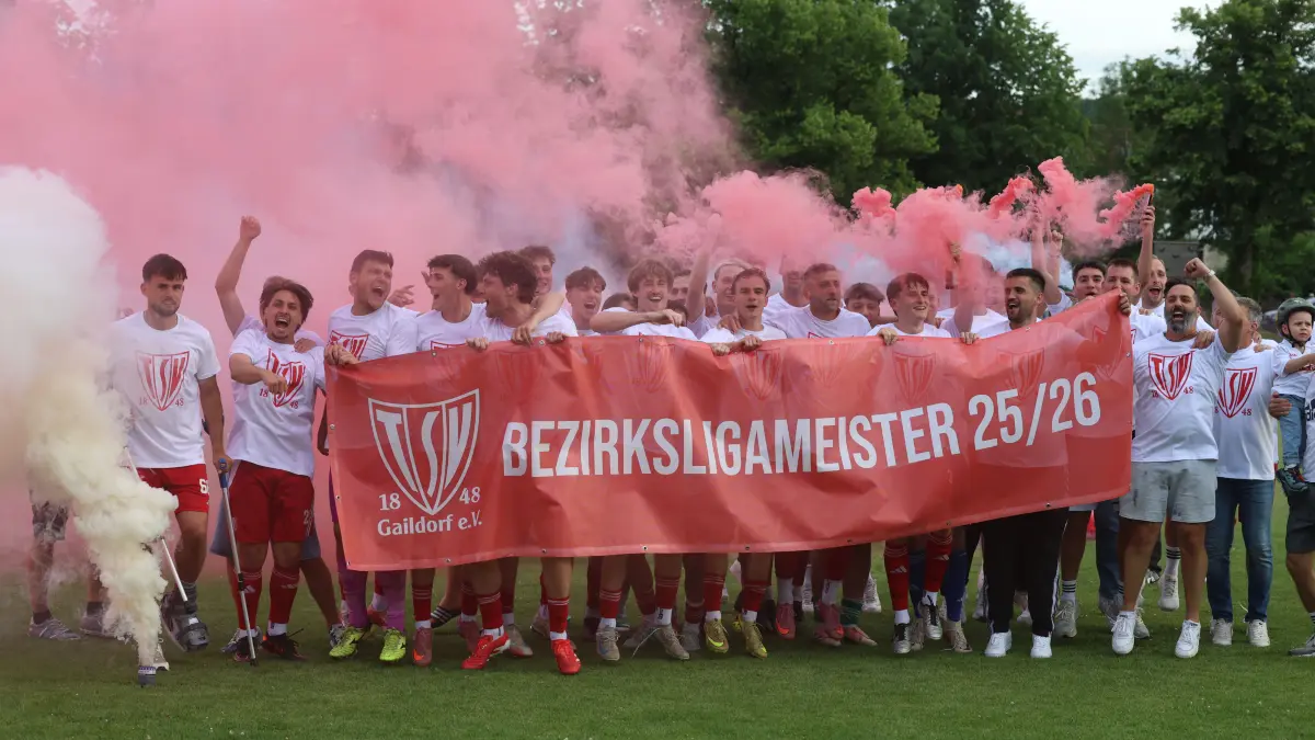 TSV Gaildorf wird Bezirksligameister und steigt erstmals in die Landesliga auf.