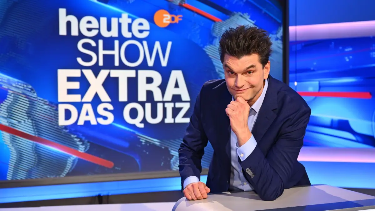 Lutz van der Horst moderiert auch 2026 wieder "heute-show extra - Das Quiz".