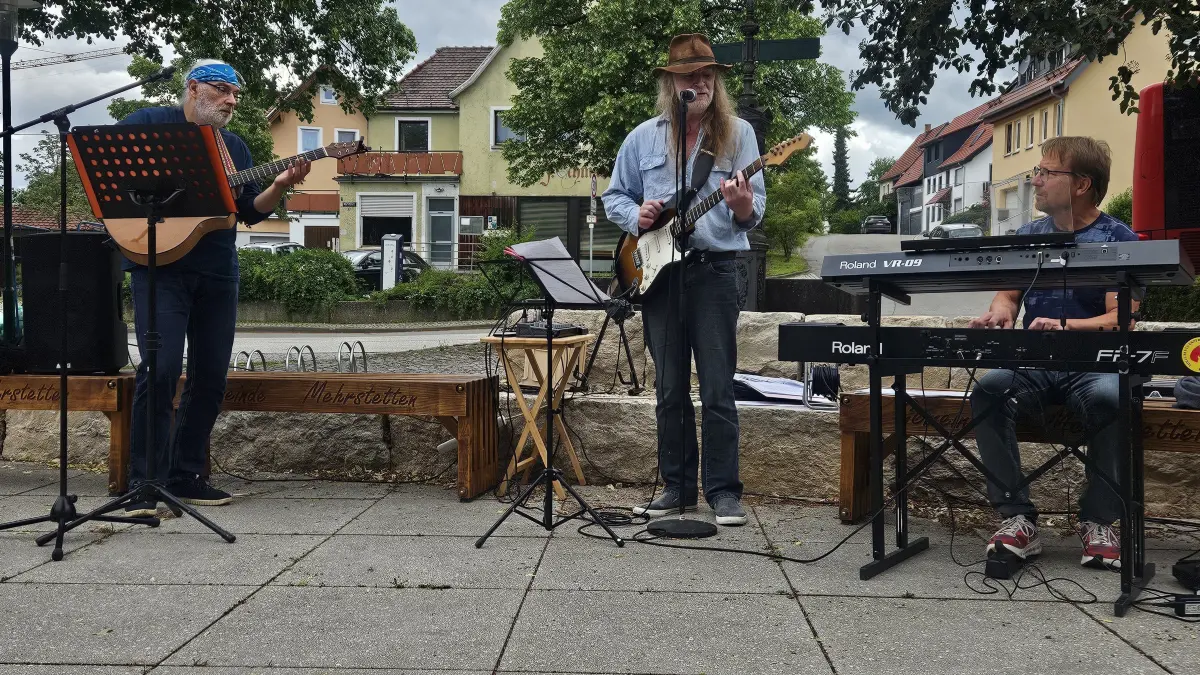 Beim Musicafé spielen immer verschiedene Künstler für die Besucher.