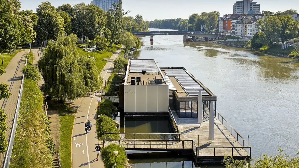 Bootshaus-Eröffnung verzögert sich schon wieder auf unbestimmte Zeit: Bootshaus-Eröffnung verzögert sich schon wieder auf unbestimmte Zeit Bootshausschiffdonau
