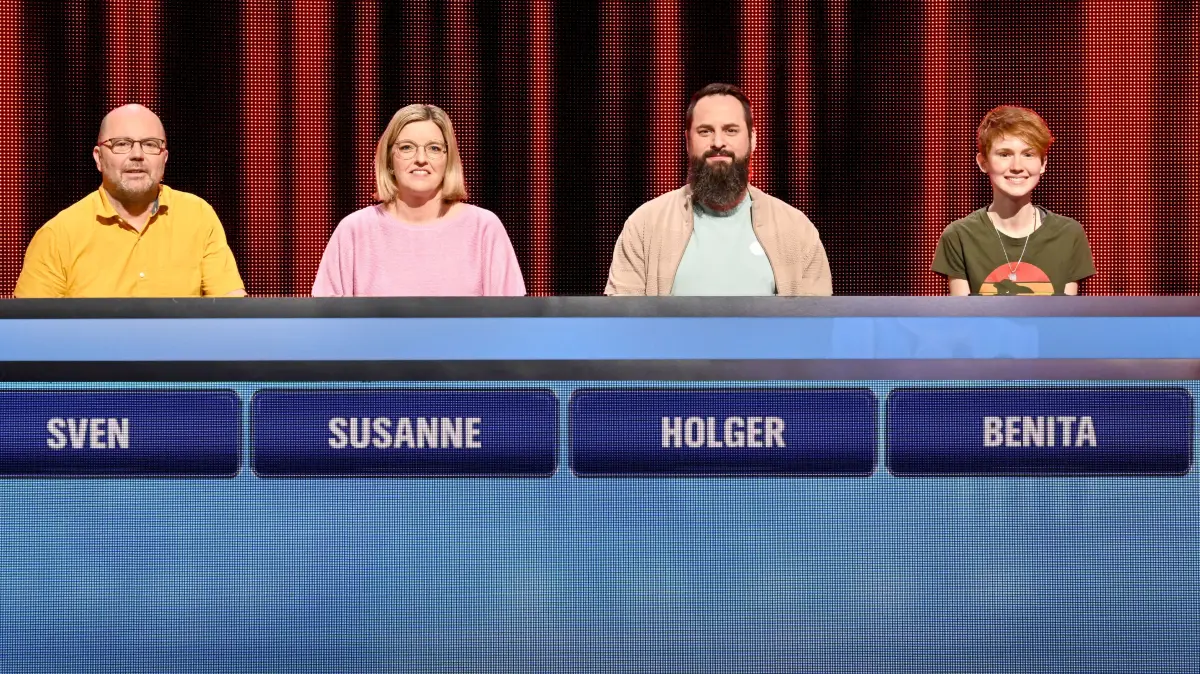 Sven, Susanne, Holger und Benita gehen bei "Gefragt - Gejagt" ohne Gewinn nach Hause.