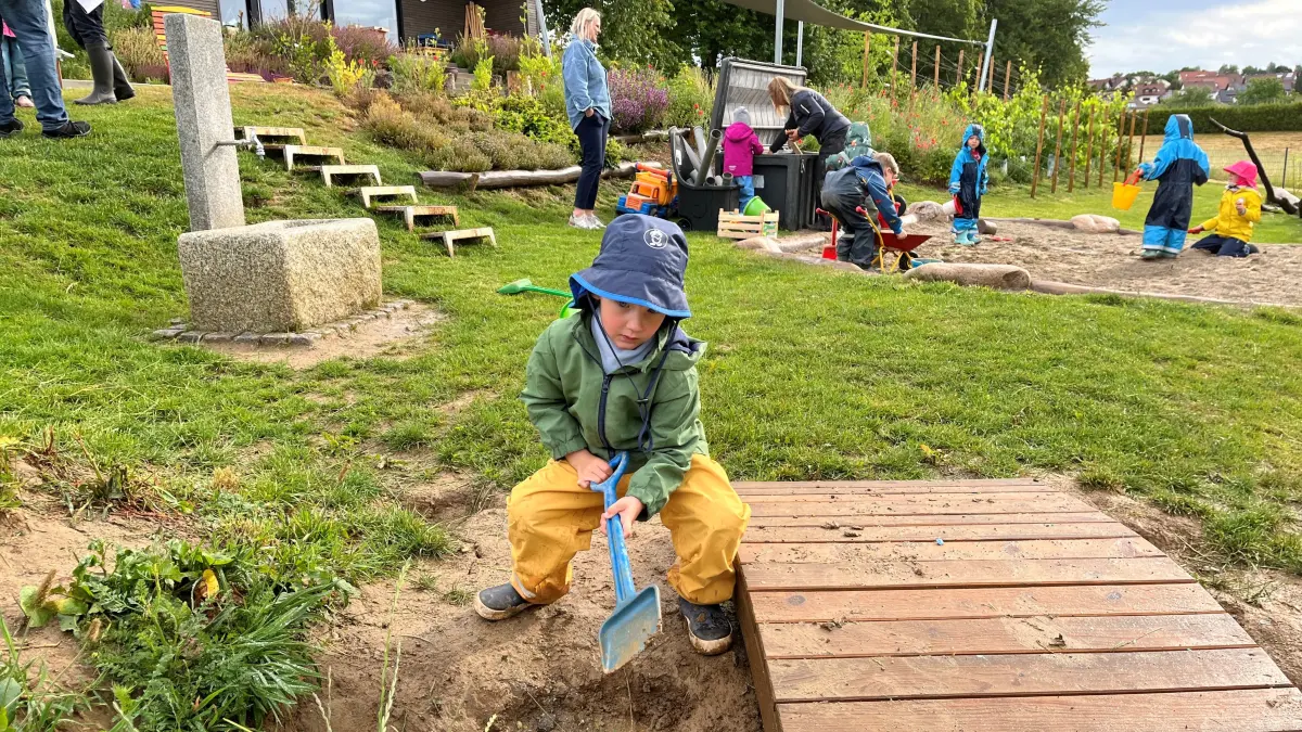 Im Matsch spielen? Bei den "Naturstrolchen" in der Empfinger Kita "Die kleinen Strolche" ist das ausdrücklich erlaubt.