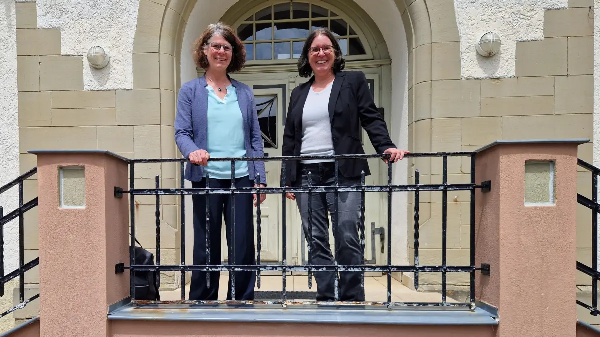 Gemeinsam stark für den pädagogischen Nachwuchs: Die Schulleiterinnen Elisabeth Bleck (Grundschule Bildechingen, rechts) und Luisa Eidel (Grundschule Talheim) blicken dem Projekt „Schule kapern“ voller Vorfreude entgegen.