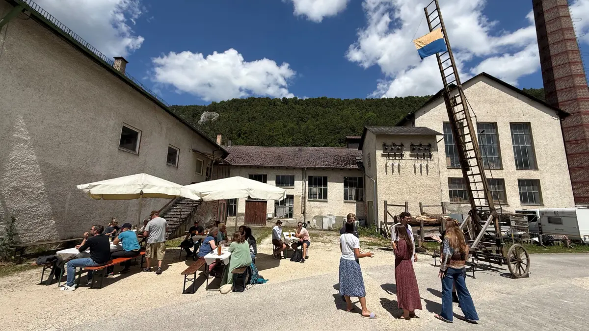Bewohner, Nutzer und Freunde haben am Sonntag das 300-jährige Bestehen des lange Zeit größten Blaubeurer Betriebs gefeiert: Dort zu leben und zu arbeiten hat einen besonderen Charme.