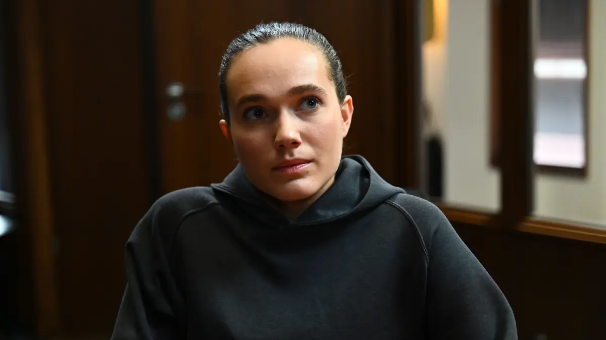 Joana (Josephine Martz) hat nach langer Suche endlich einen Doppelpartner gefunden.