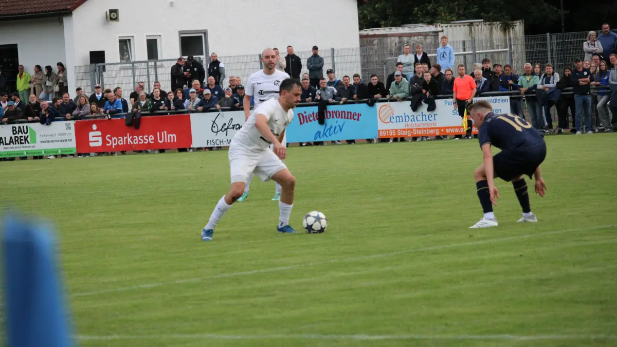 Johannes Rech von der SG Altheim war einer von zwei Doppeltorschützen im Entscheidungsspiel zwischen Altheim und Illerrieden.