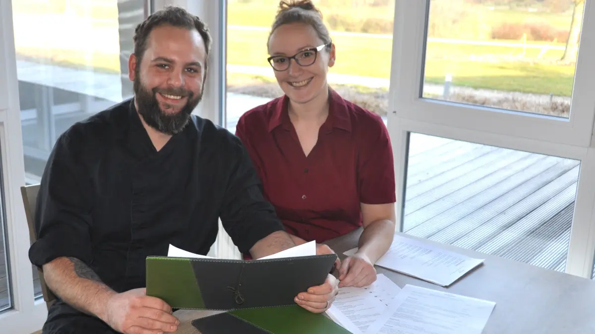 Florian und Rose Treß bei der Eröffnung der Golflounge im Jahr 2020. Jetzt hören sie im Oktober auf.