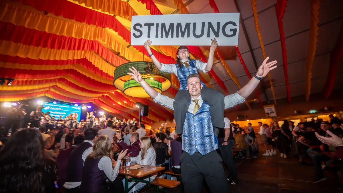 Göppingen Maientag Festzelt NWZ-Blasmusik-Festival