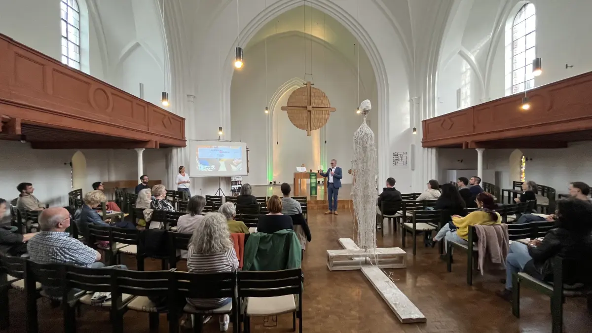Unter dem Titel „Was ist mein Neu-Ulm?“ hat die Stadt Neu-Ulm zu einem neuen Dialogformat in die Petruskirche geladen.