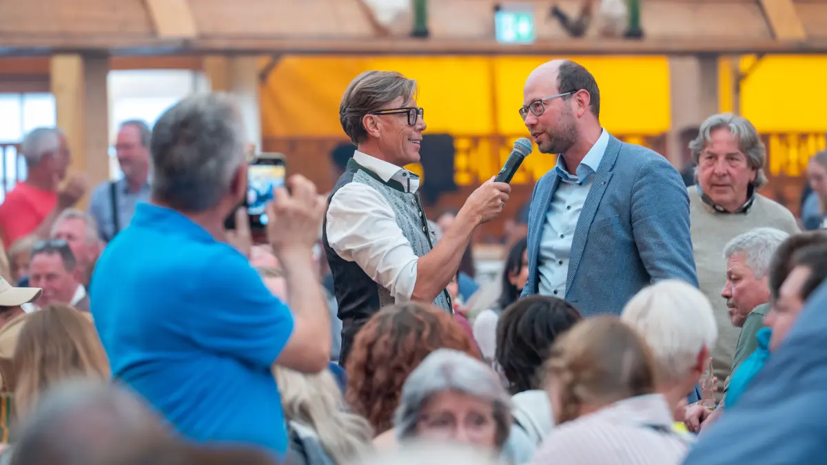 Göppingen Maientag Festzelt NWZ-Blasmusik-Festival