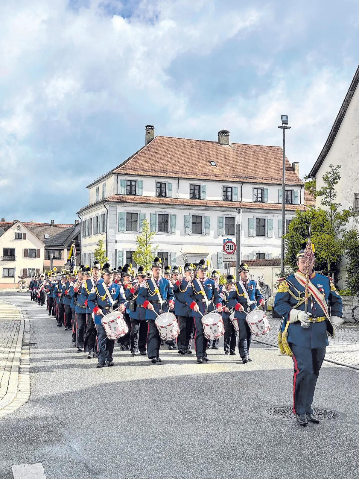 Die Uniformen des Spielmannszug Dietenheim sind bis heute an historischen Vorbildern orientiert.