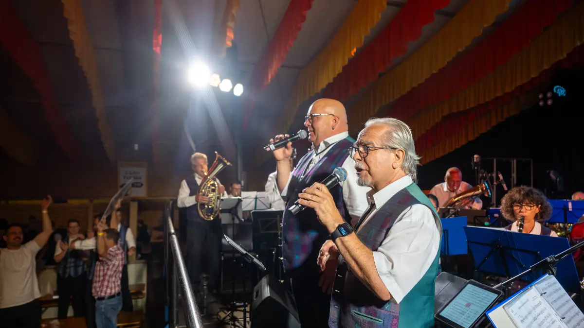 Göppingen Maientag Festzelt NWZ-Blasmusik-Festival Faurndau