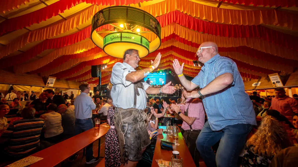 Göppingen Maientag Festzelt NWZ-Blasmusik-Festival