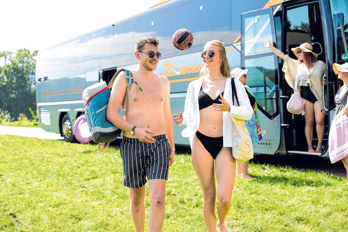 Auch bei kleinerem Reisebudget bietet die Bustouristik zahlreiche attraktive Möglichkeiten für einen abwechslungsreichen Sommerurlaub. Foto:gbk