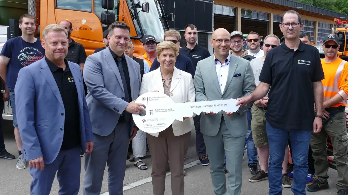 Übergabe und Einweihung der Straßenmeisterei in Geislingen