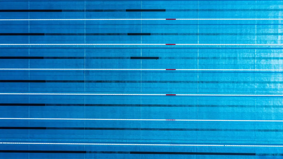 (ohne Überschrift): Vorsicht: Dieses Foto ist möglicherweise nur für den einstigen Verlag Schwäbisches Tagblatt verwendbar. Leeres Freibad Tübingen
19.1.020 Bild: Ulrich Metz