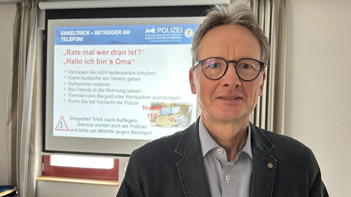 In Kooperation mit dem Kreisseniorenrat Zollernalb und dem Polizeipräsidium Reutlingen hält Kriminalhauptkommissar a.D. Lothar Rieger den Vortrag "Sicher leben - Schutz vor Dieben und Betrügern".