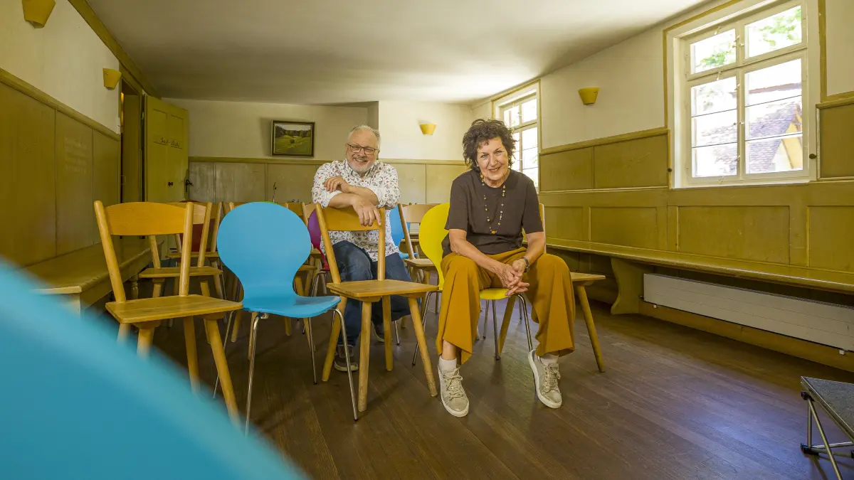 Wolfgang Schukraft eröffnet neue Spielstätte, im Gasthof Lamm in Lautern, das jetzt sein Sohn führt. Wie sieht es da aus, was hat der Theatermacher vor und warum verlässt er den Schuhhaussaal?