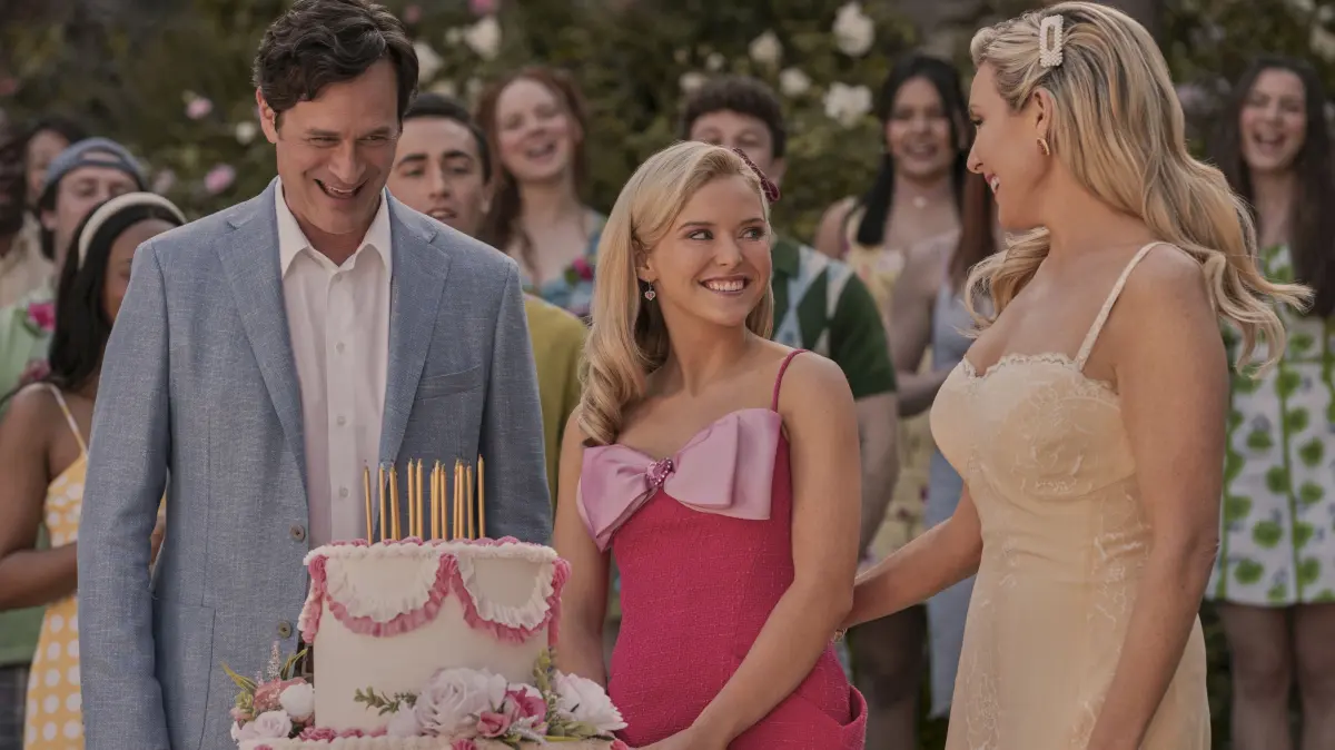 Tom Everett Scott, Lexi Minetree, June Diane Raphael