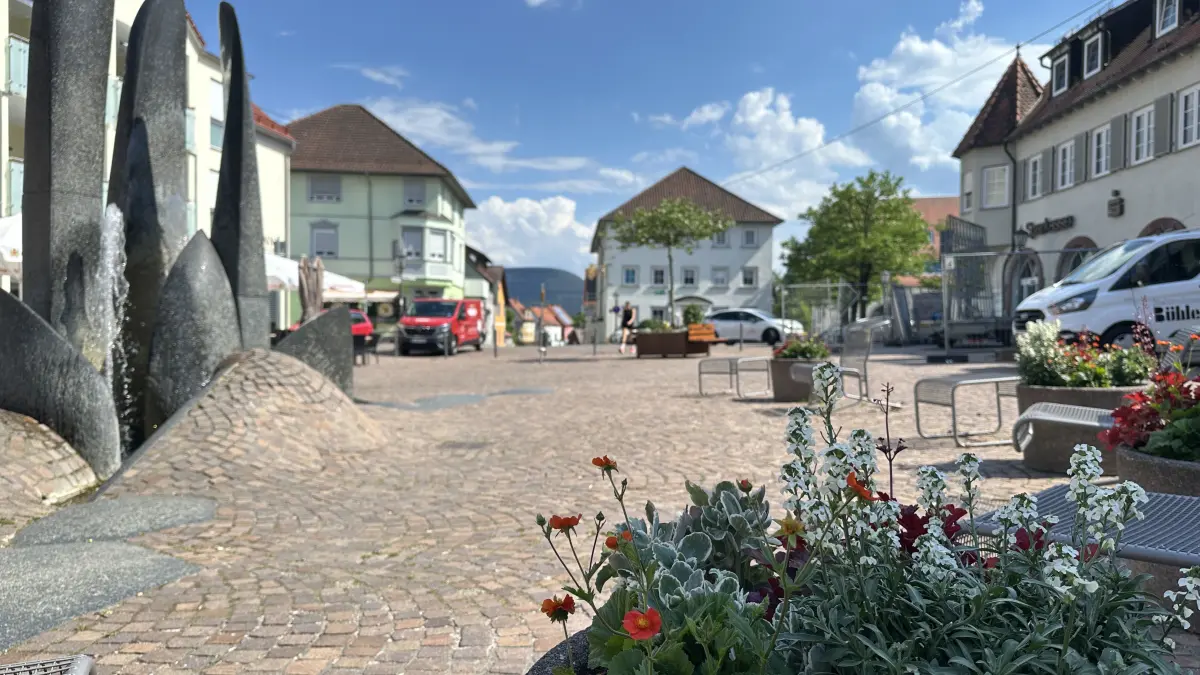 Der Schömberger Marktplatz wird am 4. und 5. Juli durch das Stadtfest belebt.