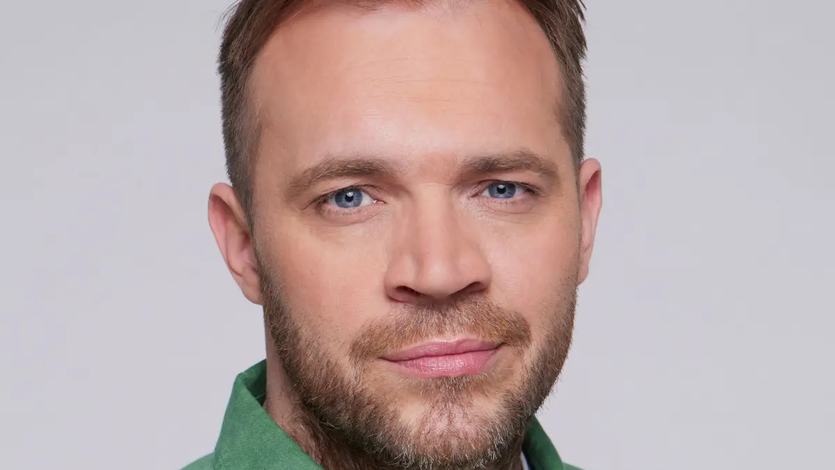 Erik (Patrick Heinrich) steht vor einem großen Problem.