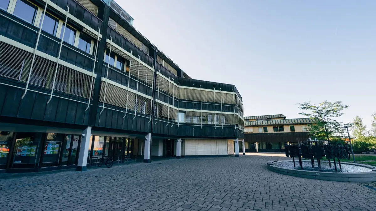 Ähnlich wie in mehr als 200 weiteren Kommunen in Deutschland werden im Mössinger Rathaus die Sitzungsprotokolle mithilfe von künstlicher Intelligenz erstellt.