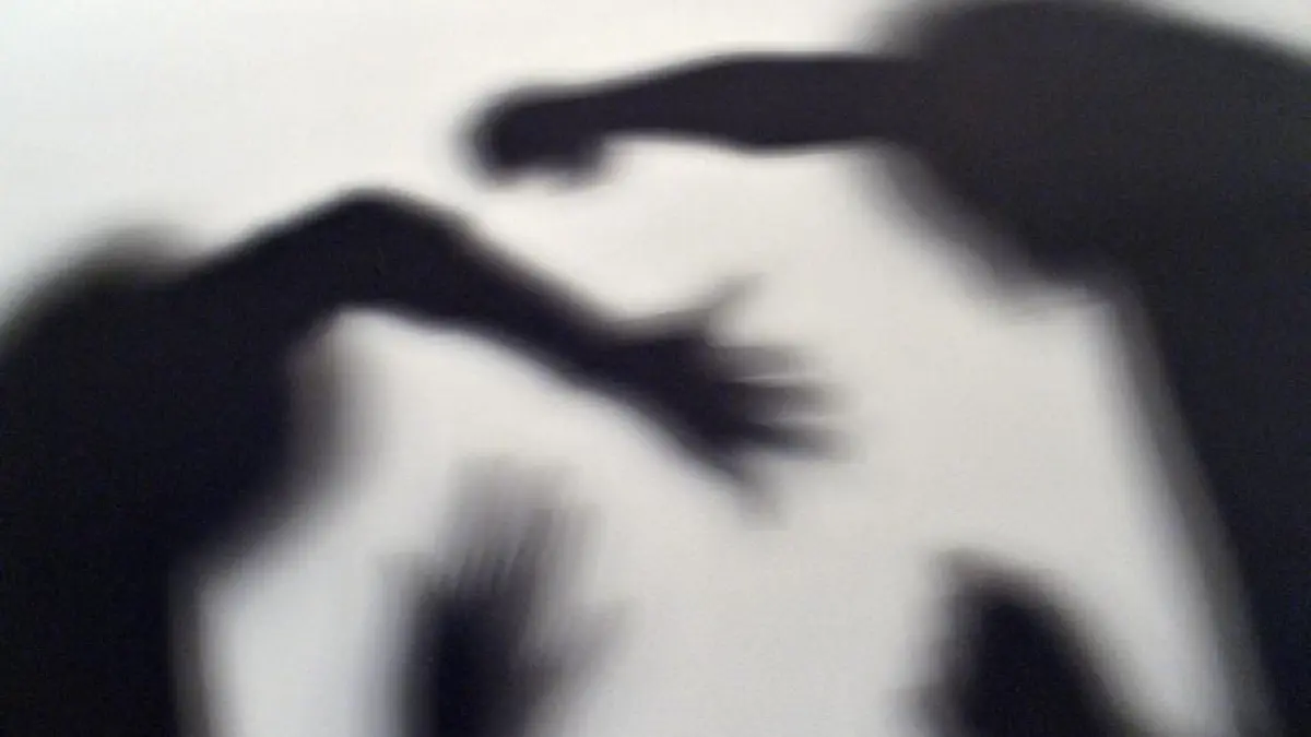 Schlägerei Streit Gewalt Blaulicht Symbolfoto Schwabo LZ OV