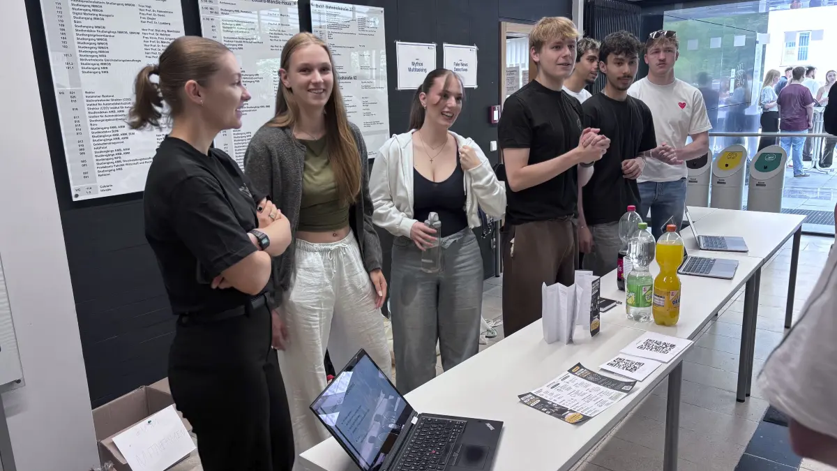 HfWU - Studieninfotag - HeGy