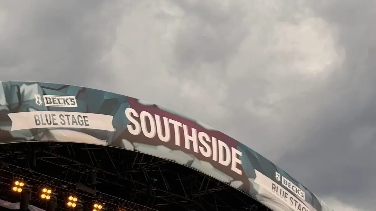 Dunkle Wolken über dem Southside: Das Festival musste am Freitagabend unterbrochen werden.