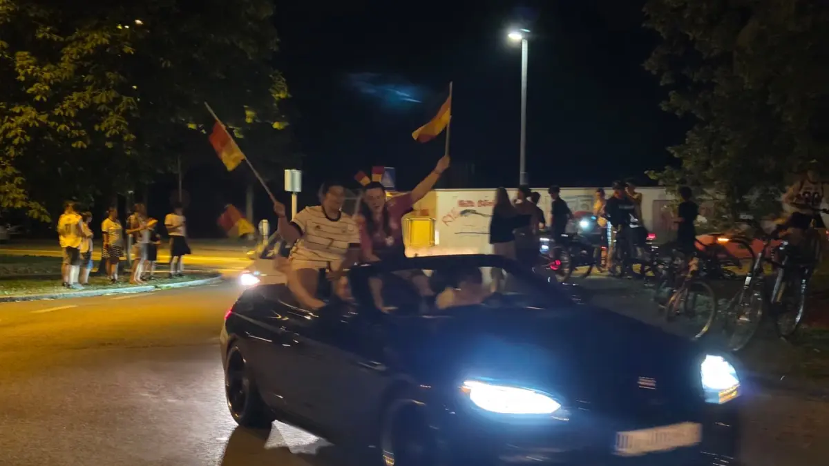 Auch in Langenau drehen die Fans ihre Runden.