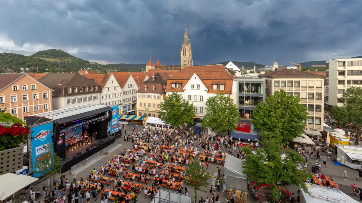 Reutlingen Stadtfest 2026, 19. und 20. Juni 2026, Innenstadt Party Menschen Altstadt feiern