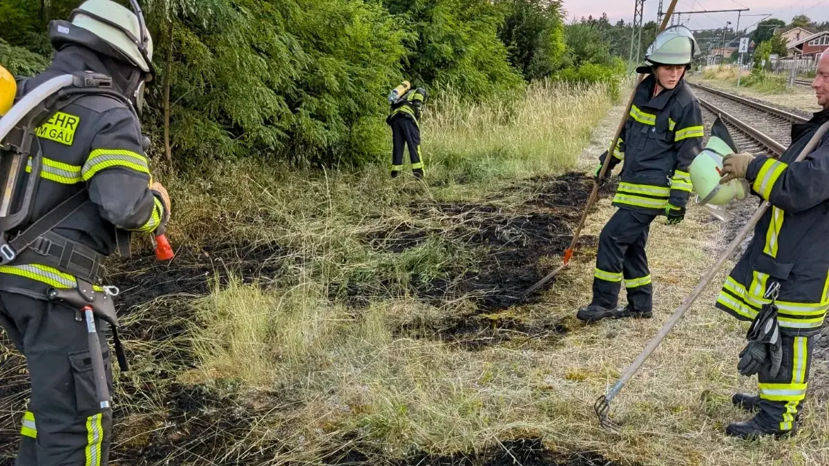 Feuerwehr Brand Eutingen Hochdorf Bahnhof