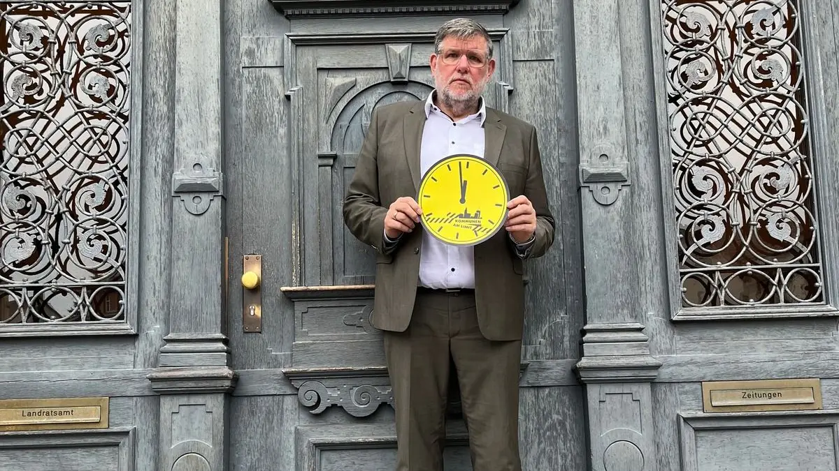 Reutlingens Landrat Ulrich Fiedler, sagt, so könne es nicht mehr weitergehen.