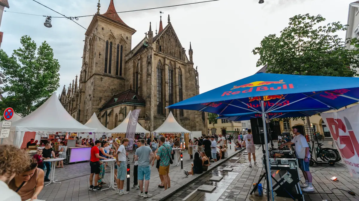 Reutlingen Stadtfest 2026, 19. und 20. Juni 2026, Innenstadt Party Menschen Altstadt feiern