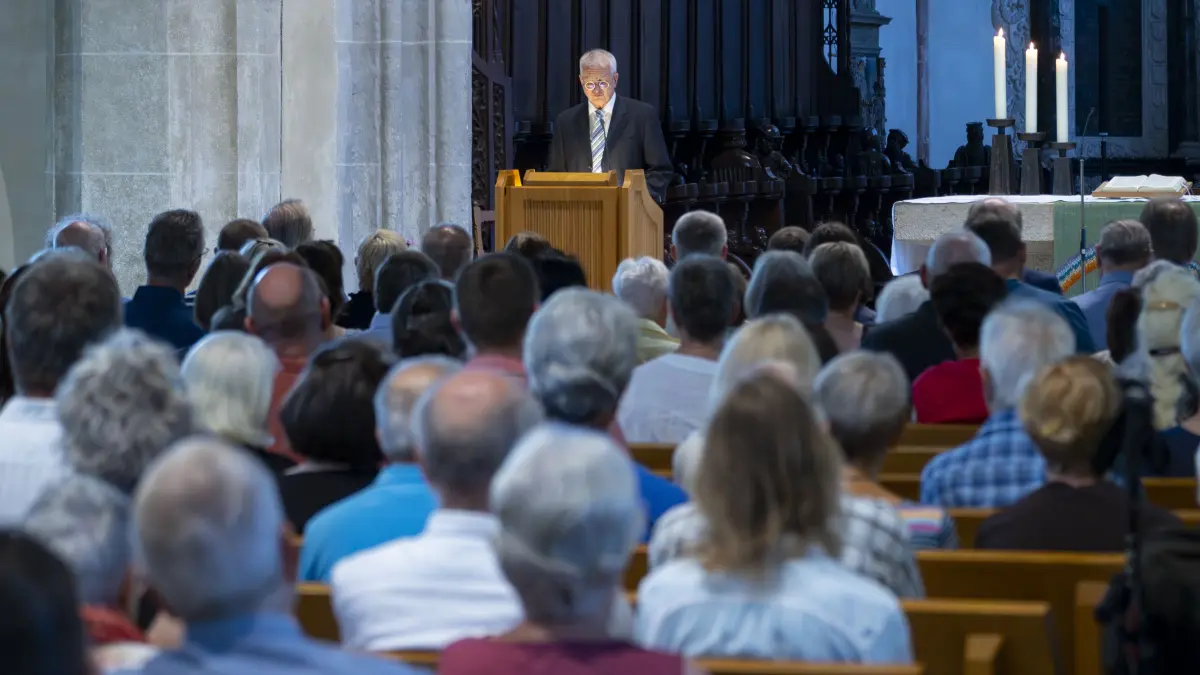 100. Orgelvesper in der Stadtkirche Geislingen - Pfarrer Dietrich Crüsemann, Lesung