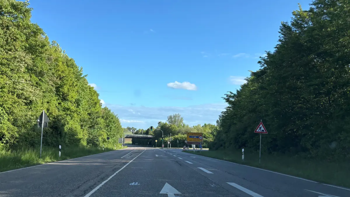 Die Sperrung auf der B 19 zwischen der Kreuzung Westumgehung und dem Ortseingang Untermünkheim ist in Kürze aufgehoben.