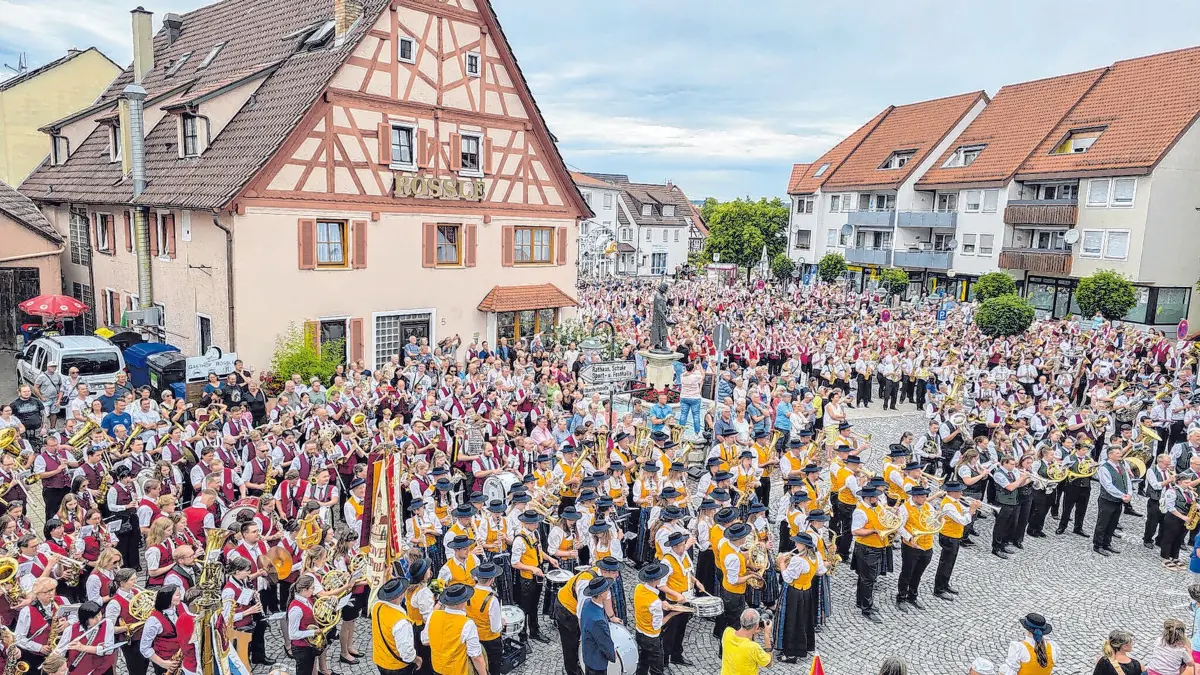 Ein Höhepunkt jedes Kreisverbandsmusikfestes ist der Massenchor – ein musikalisches Erlebnis ohnegleichen.