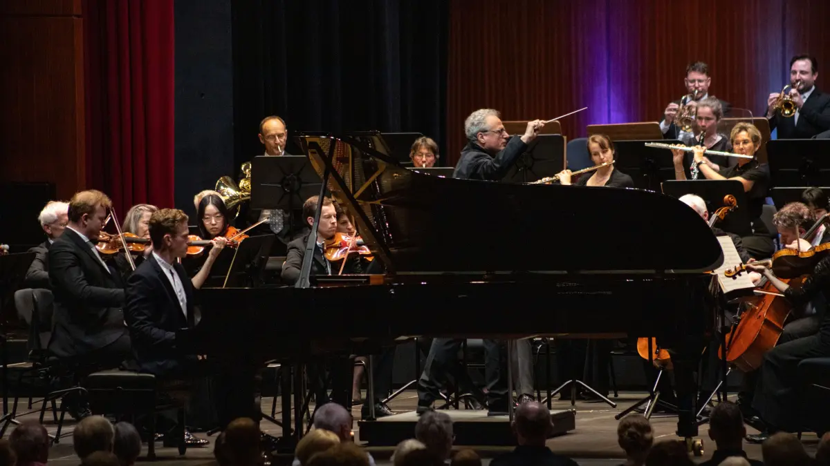 Meisterkonzert Staatskapelle Halle, Joseph Moog (Klavier), Stadthalle Göppingen