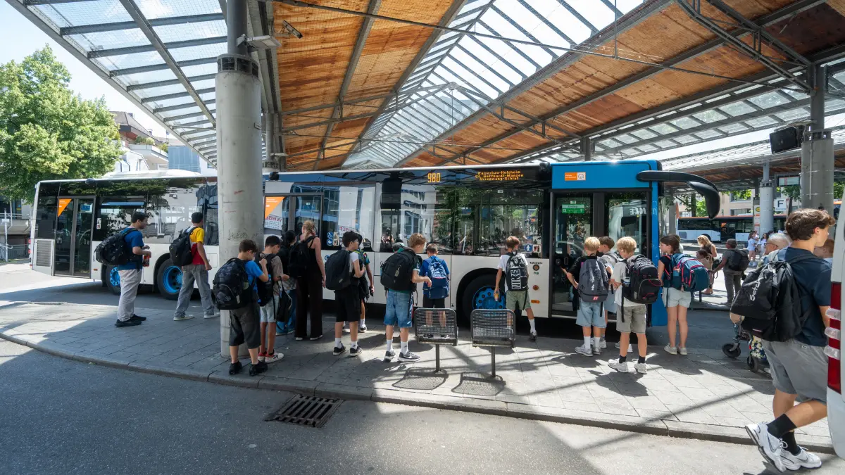 Göppingen ZOB Omnibusbahnhof ÖPNV Schülerbeförderung Fahrpläne