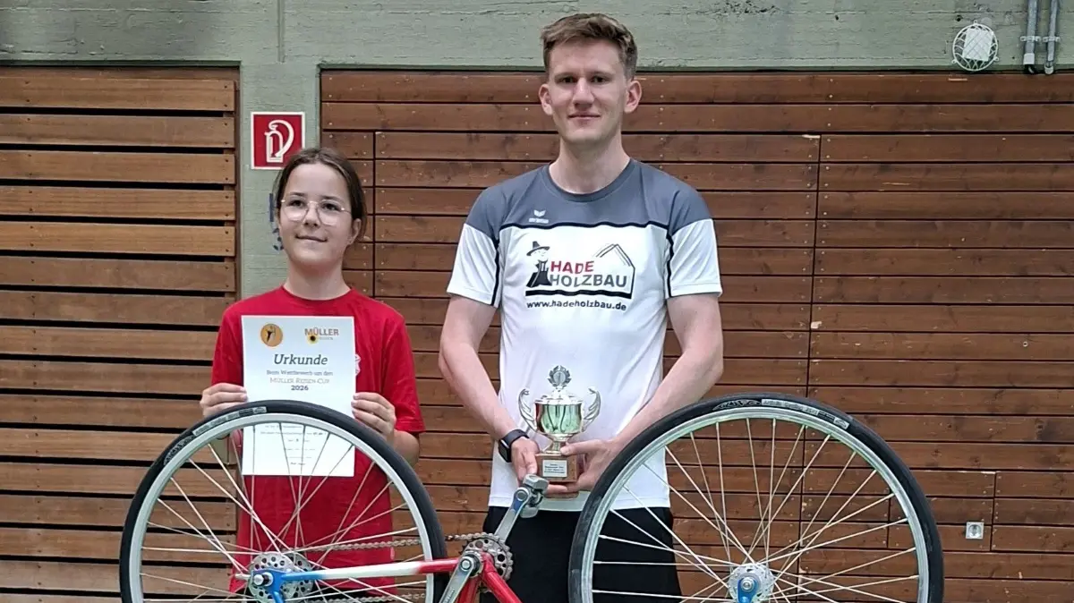Lena Schneider (Schülerinnen U13) und Jonas Beiter (Elite Männer) vom RV Trillfingen.