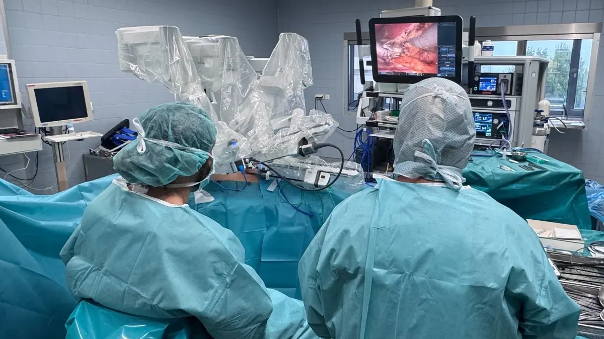 Dr. Marco Huth, Chirurgie, Klinikum am Steinenberg Reutlingen Krankenhaus, Chefarzt der Allgemein-, Viszeral- und Thoraxchirurgie , DaVinci Da Vinci