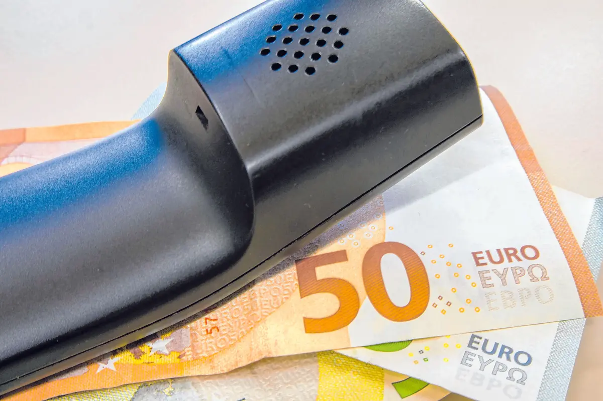Vorsicht:Telefonbetrüger zocken immer wieder Menschen ab. ⇥Foto: Götz Greiner