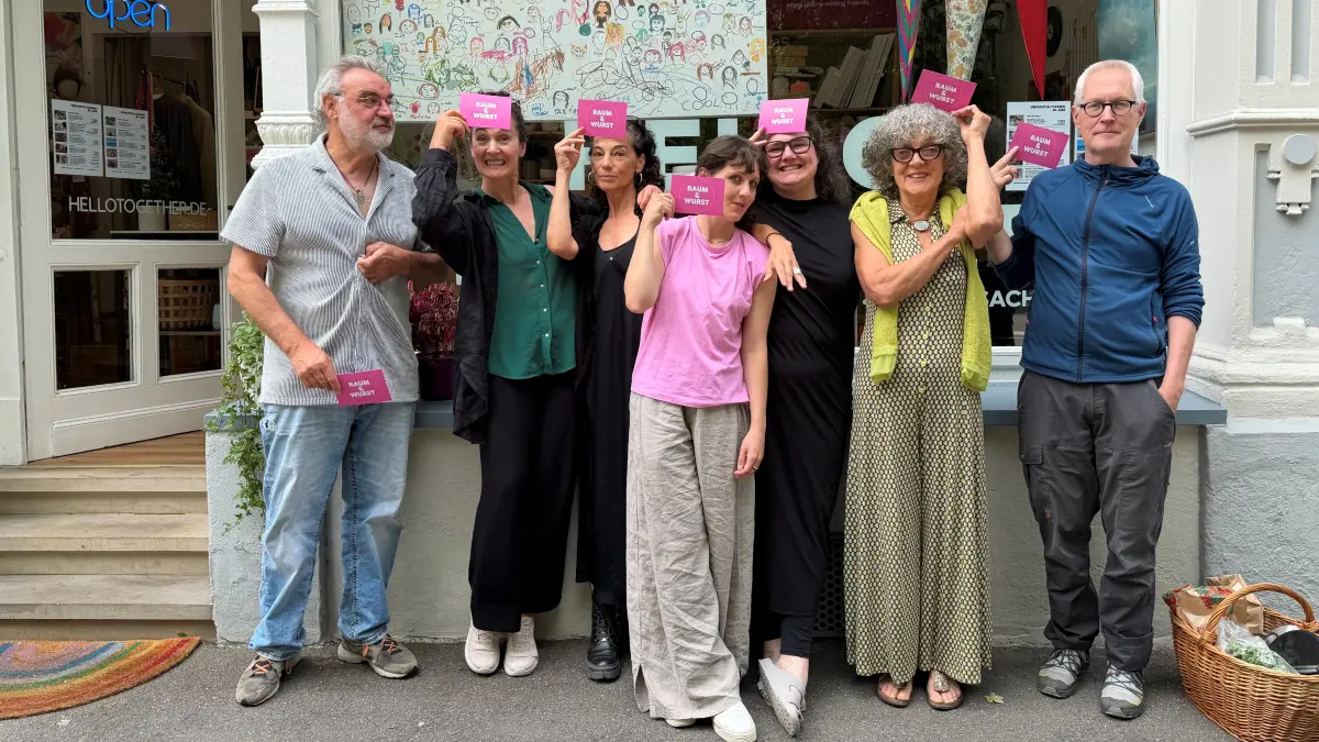 Vopn links: Michael Miensopust, Olatz Arabaolaza, Katja Büchtemann, Noemie Fulli, Elisabeth Weiß, Laura Conte, Hartmuzt Andres.