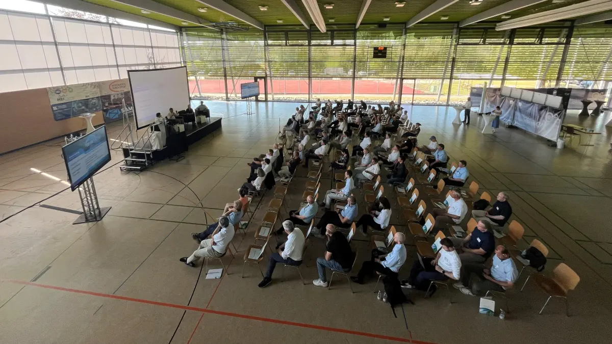 Schweißtreibendes Thema: Grüner Wasserstoff an einem Morgen bei fast 30 Grad.