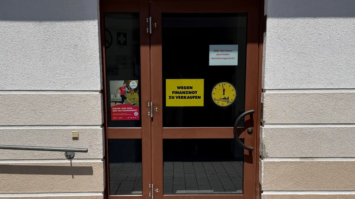 Sportlereingang der Kreuzberghalle in Lauterstein-Nenningen.