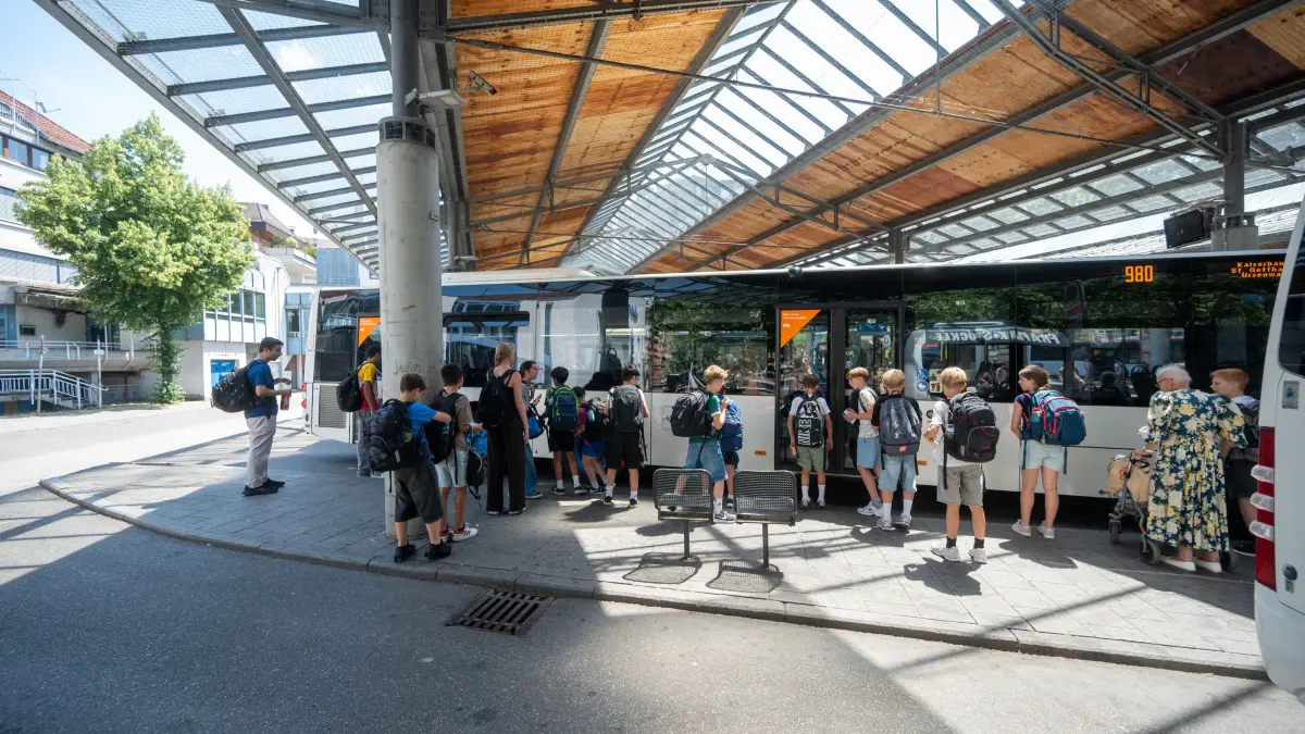 Göppingen ZOB Omnibusbahnhof ÖPNV Schülerbeförderung Fahrpläne